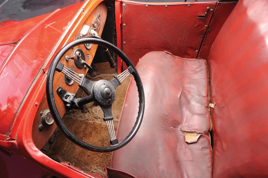 Интерьер DKW F1 Roadster 1931 года  (фото 6 из 9)
